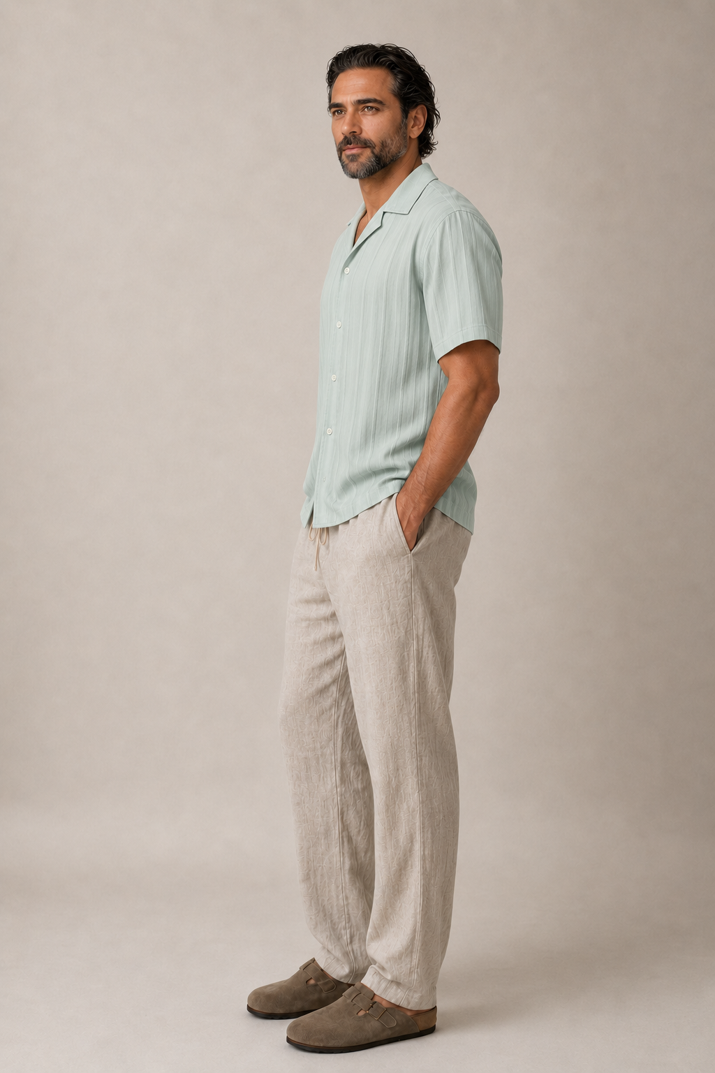 MANDANA - Niche Short